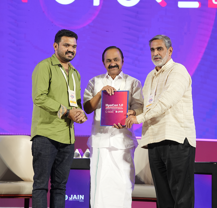 Water_Hyacinth_v_D_Satheesan